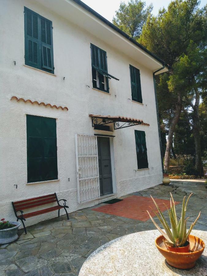 Torre Alpicella Holiday Home, A Scenic Escape Into Nature And Relaxation Diano Marina Ngoại thất bức ảnh